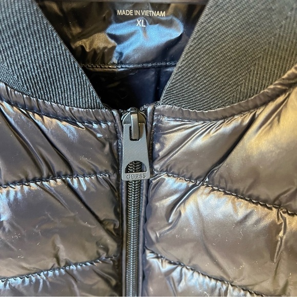 GUESS Men’s puffer bomber jacket in black, lightweight, size XL, NWOT - Picture 11 of 16